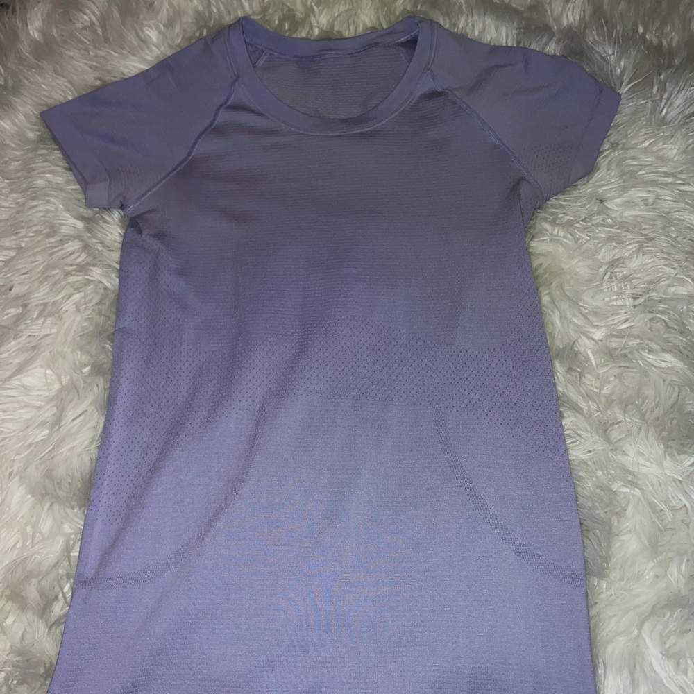 Pastel purple “Swiftly Tech Short Sleeve 2.0” Size 4
